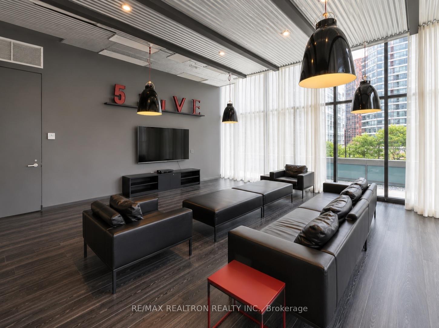 Photo 14 of Unit 2001, 5 St Joseph Street, Toronto, Bay Street Corridor — HOMEH