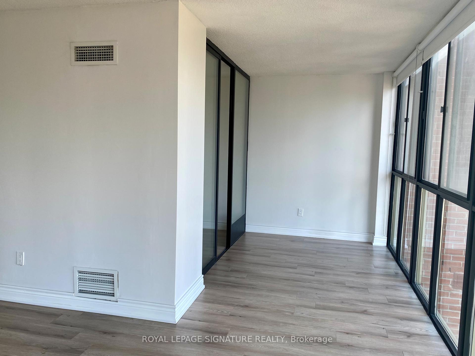 Photo 6 of Unit 1304, 95 Lombard Street, Toronto, Church-Yonge Corridor — HOMEH