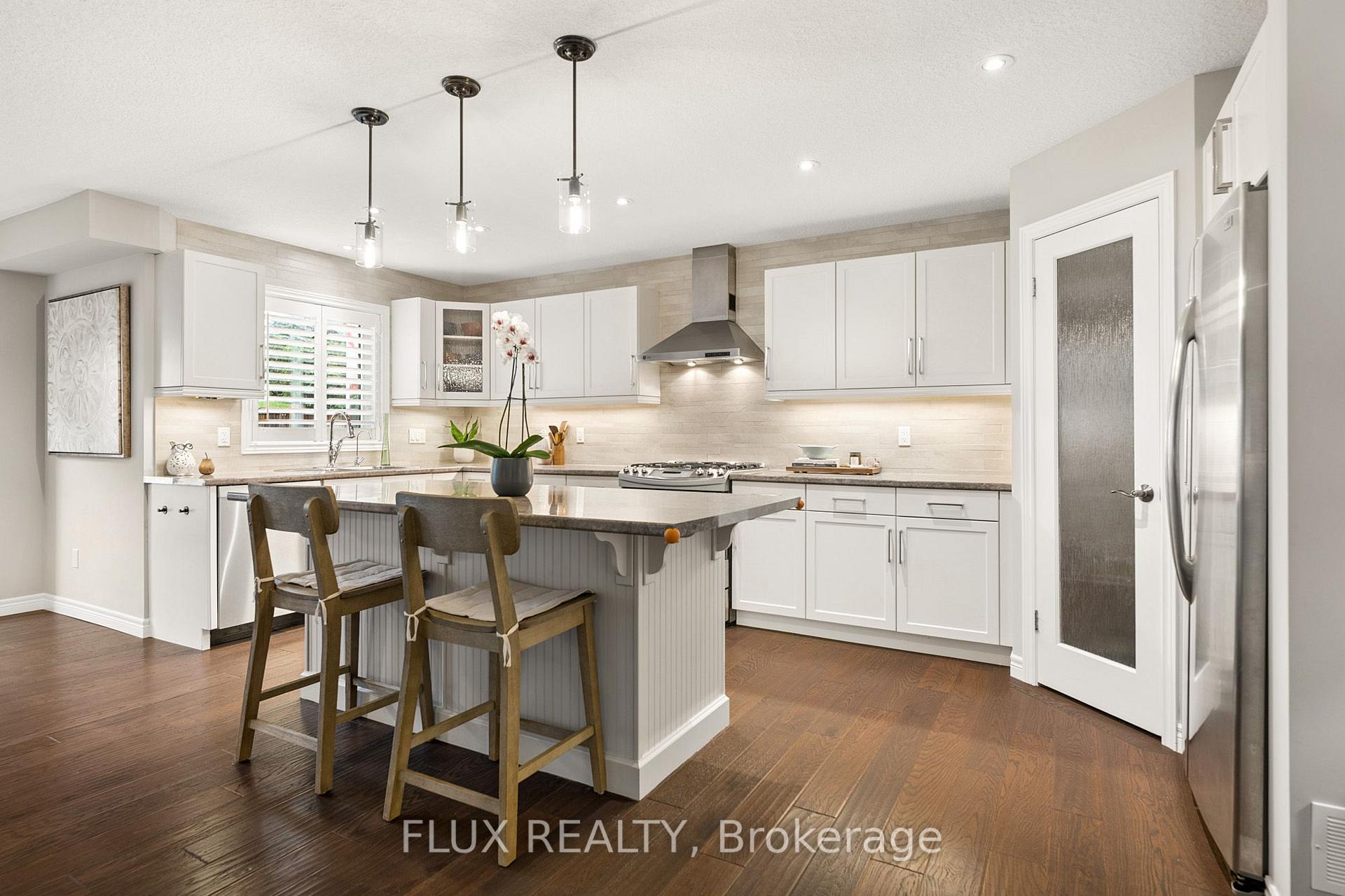 Photo 8 of 142 Maplecrest Drive, Woolwich, Breslau — HOMEH