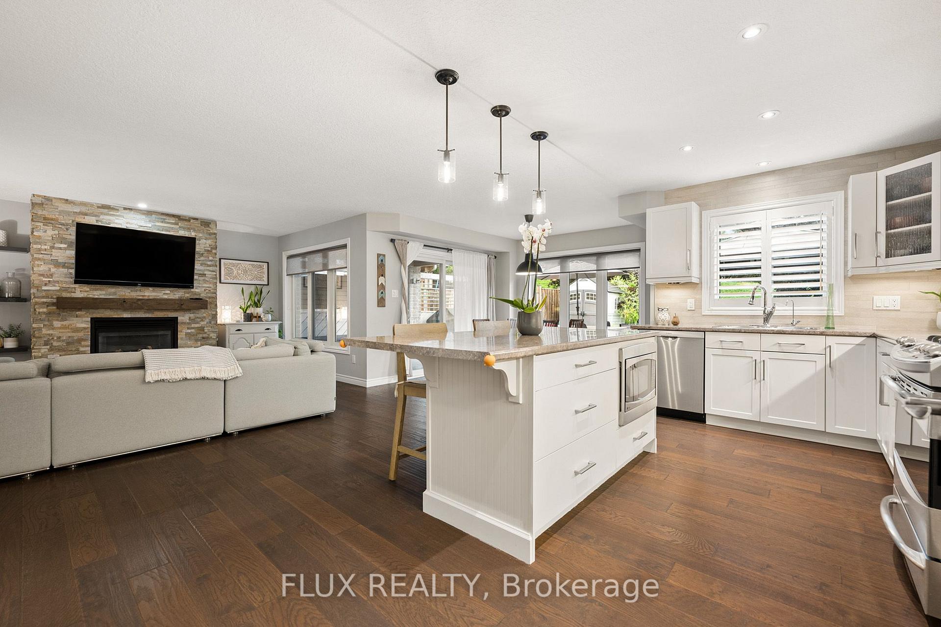 Photo 14 of 142 Maplecrest Drive, Woolwich, Breslau — HOMEH