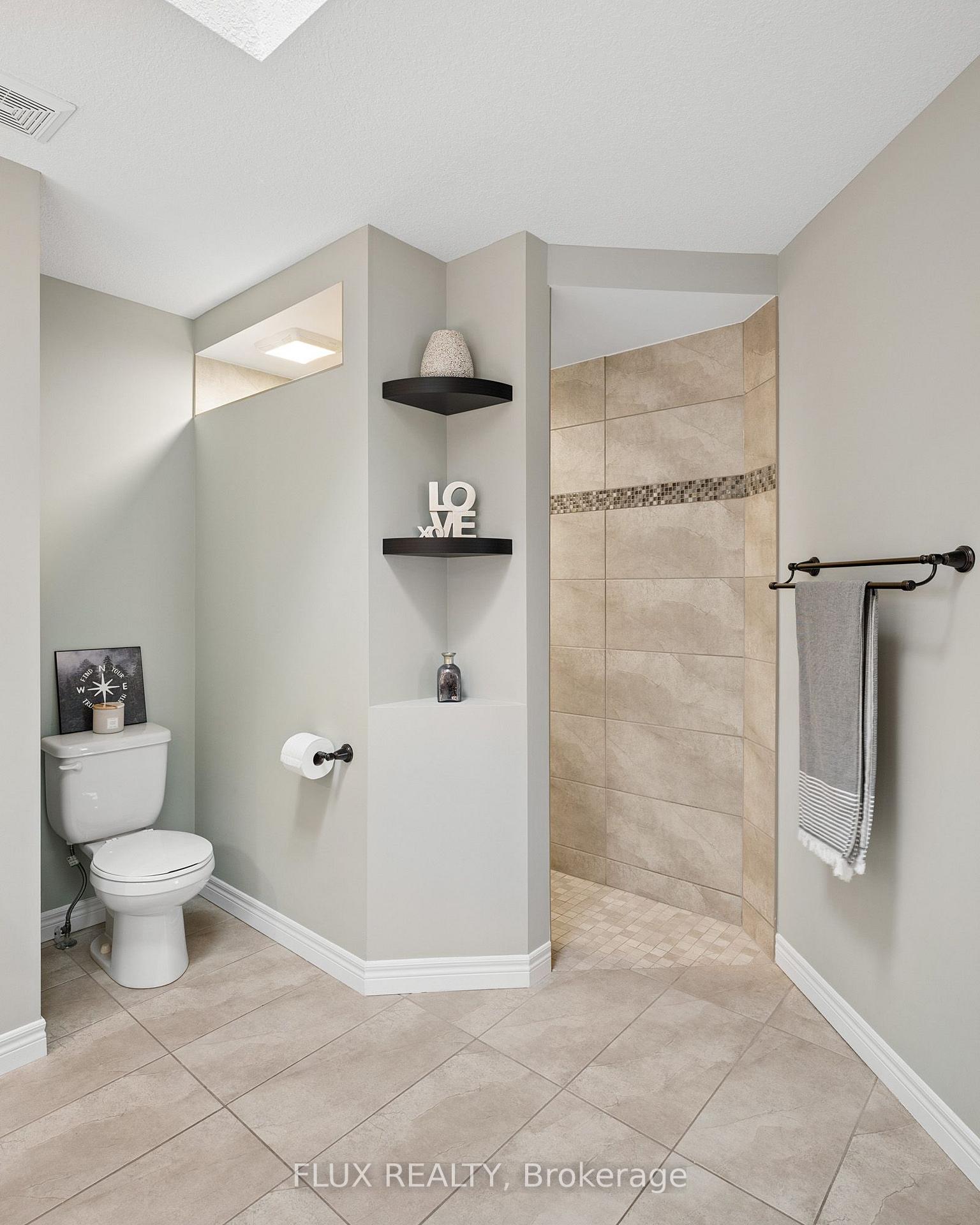 Photo 29 of 142 Maplecrest Drive, Woolwich, Breslau — HOMEH