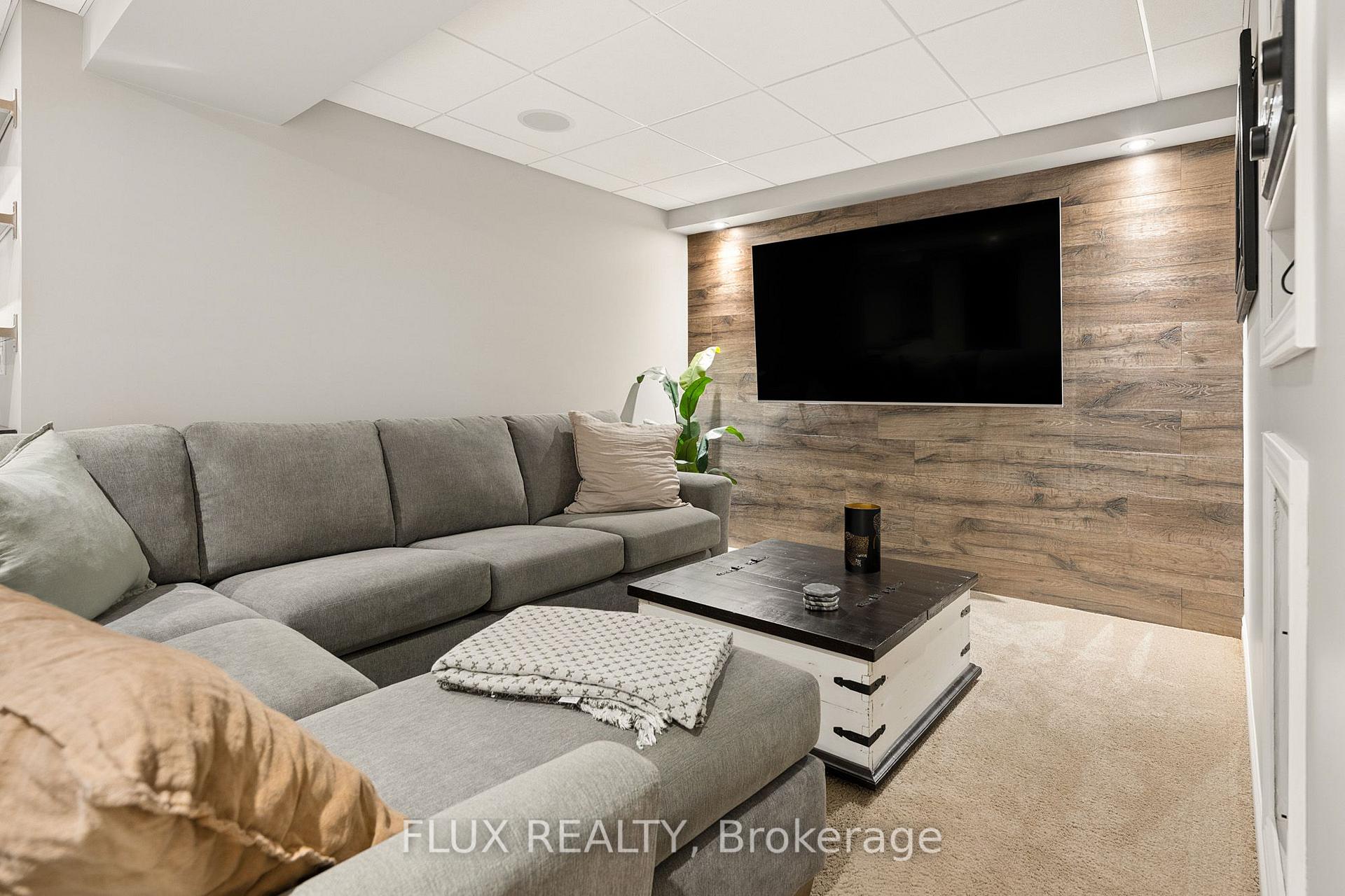 Photo 36 of 142 Maplecrest Drive, Woolwich, Breslau — HOMEH