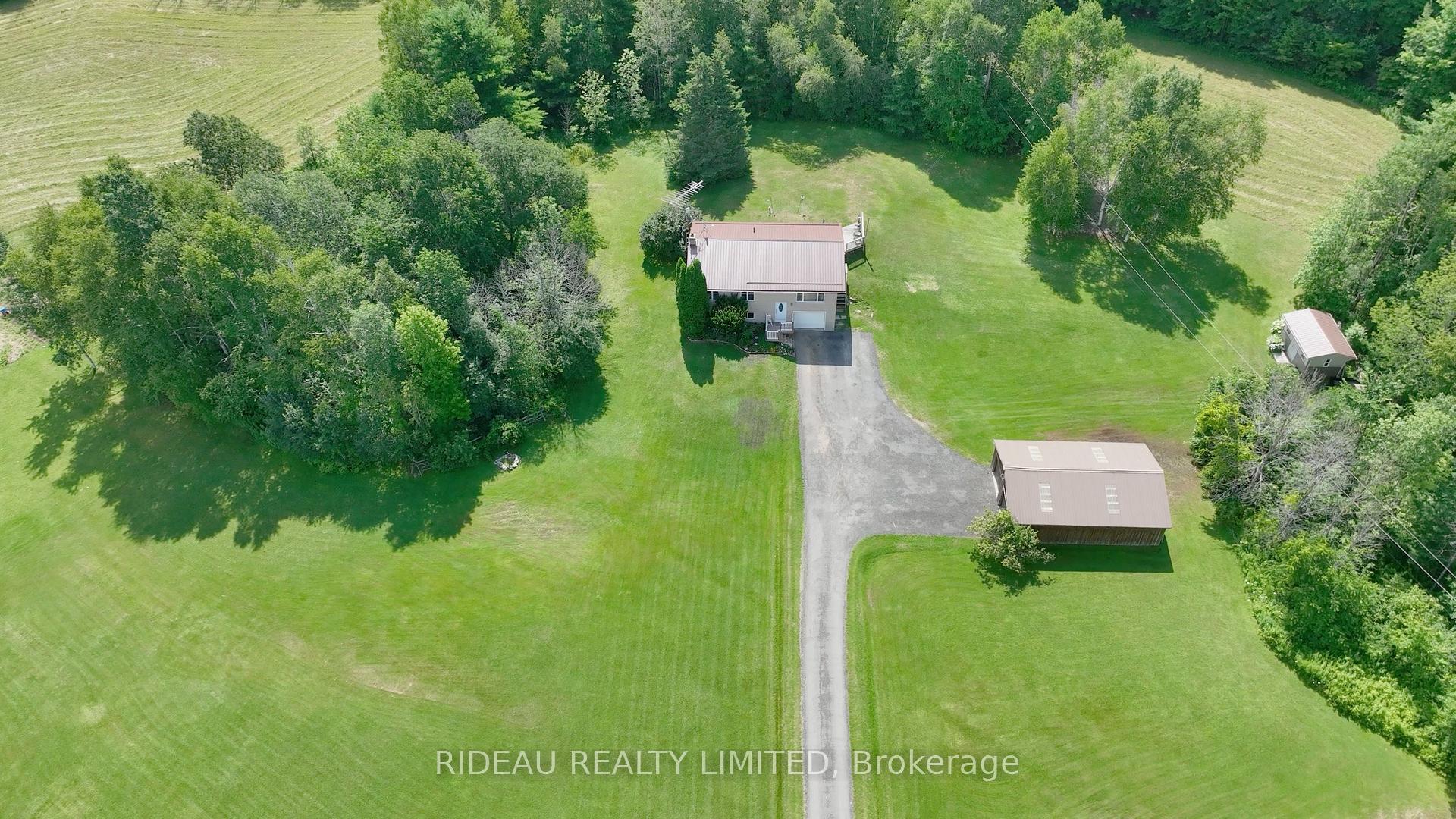 Photo 8 of 93 Mallens Road, Rideau Lakes, Rideau Lakes (South Crosby) Twp — HOMEH