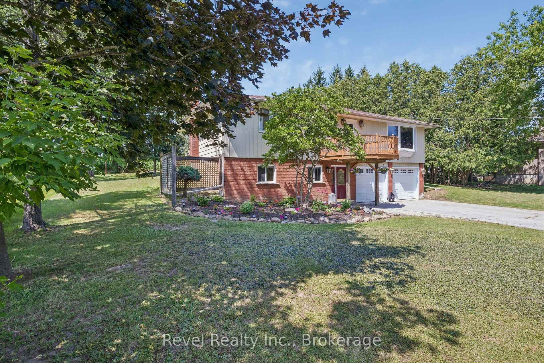 Photo 33 of 41 Lakeview Boulevard, Kawartha Lakes, Little Britain — HOMEH
