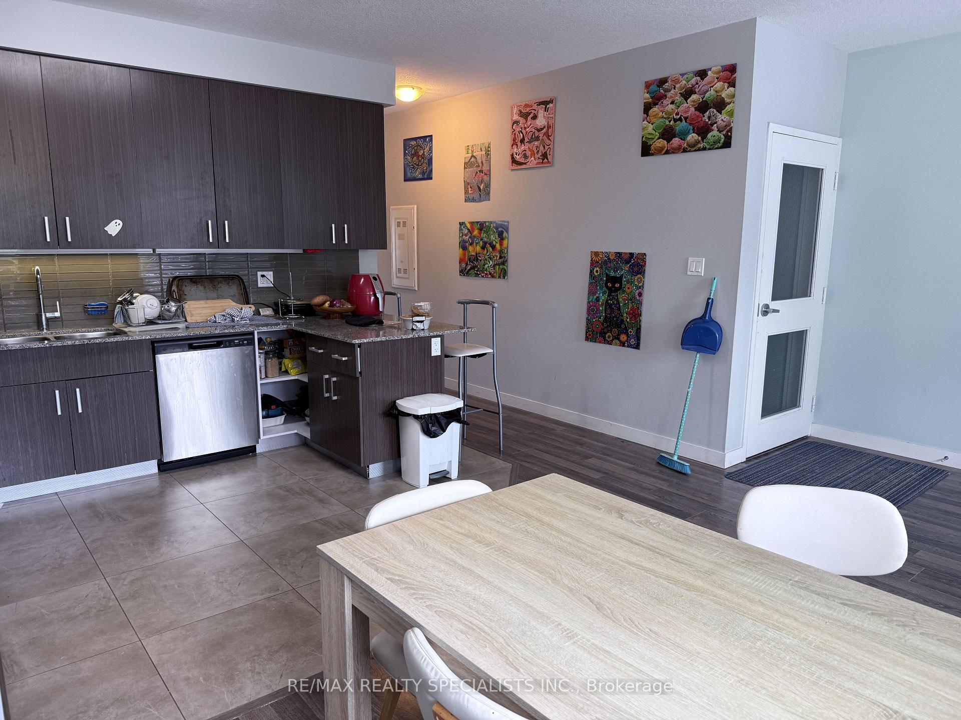 Photo 6 of Unit T210, 62 Balsam Street, Waterloo, Downtown Waterloo — HOMEH