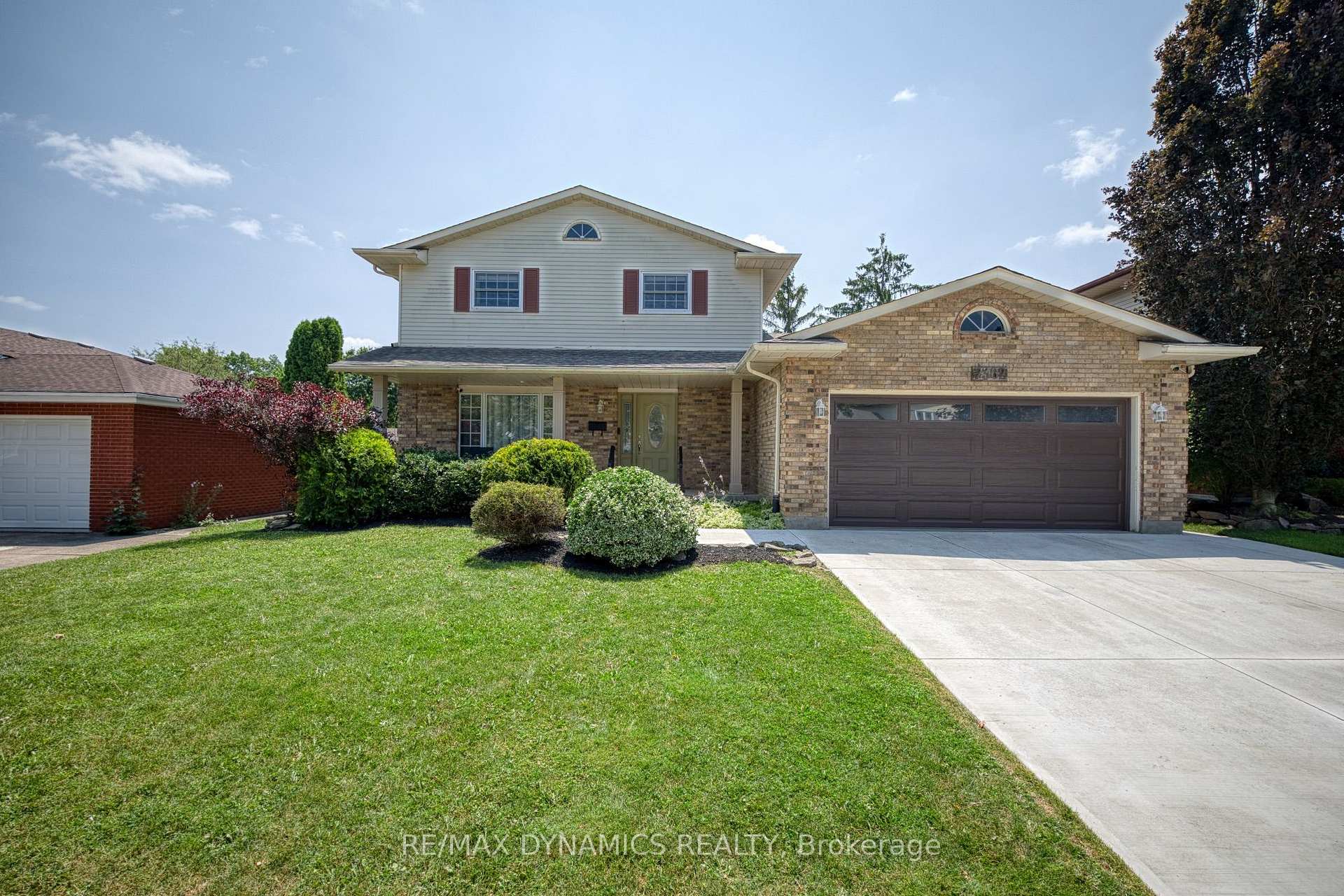 Photo 1 of 7362 Woodgate Street, Niagara Falls, Casey — HOMEH