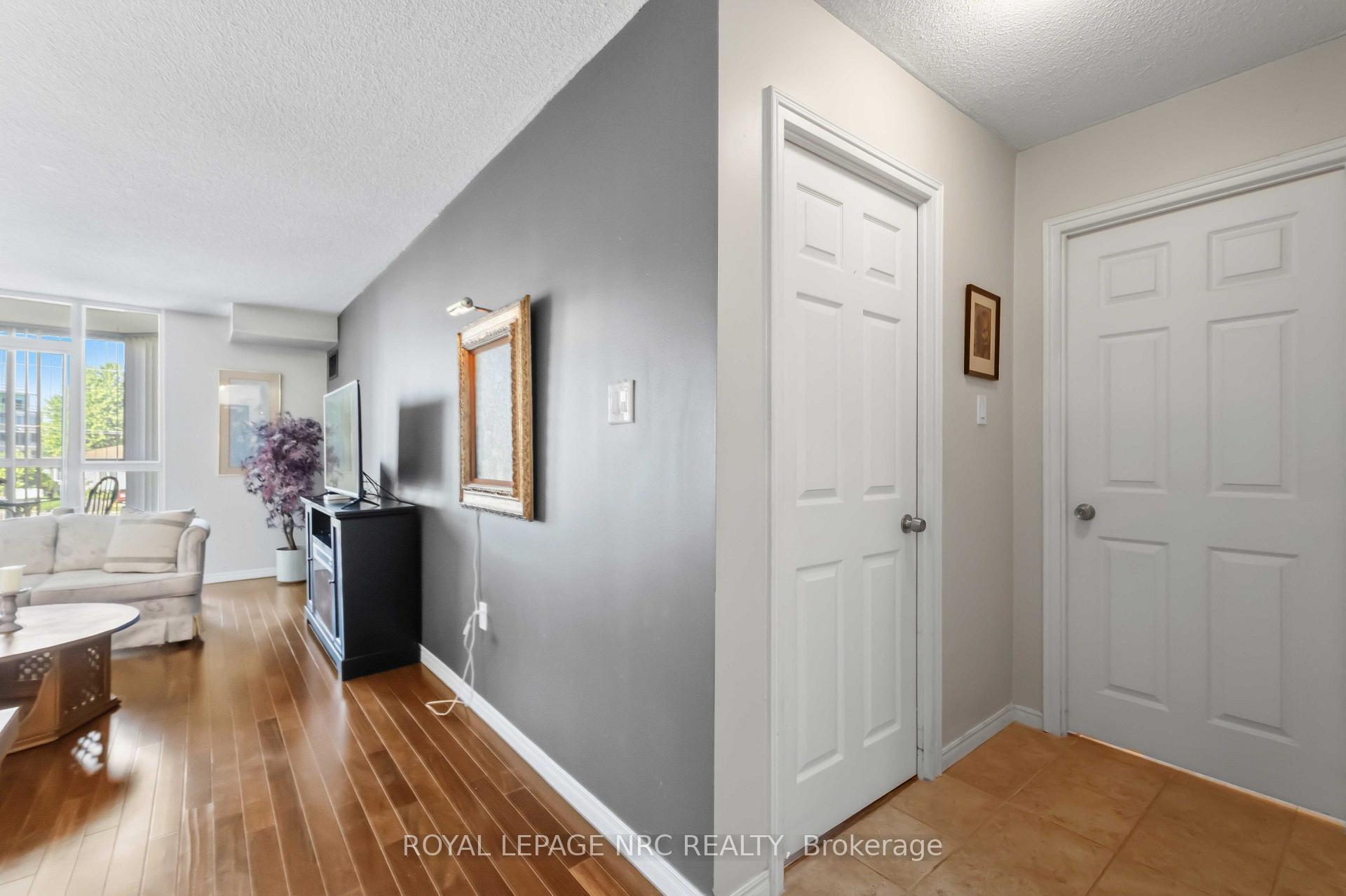 Photo 9 of Unit 210, 162 Martindale Road, St. Catharines, Grapeview — HOMEH