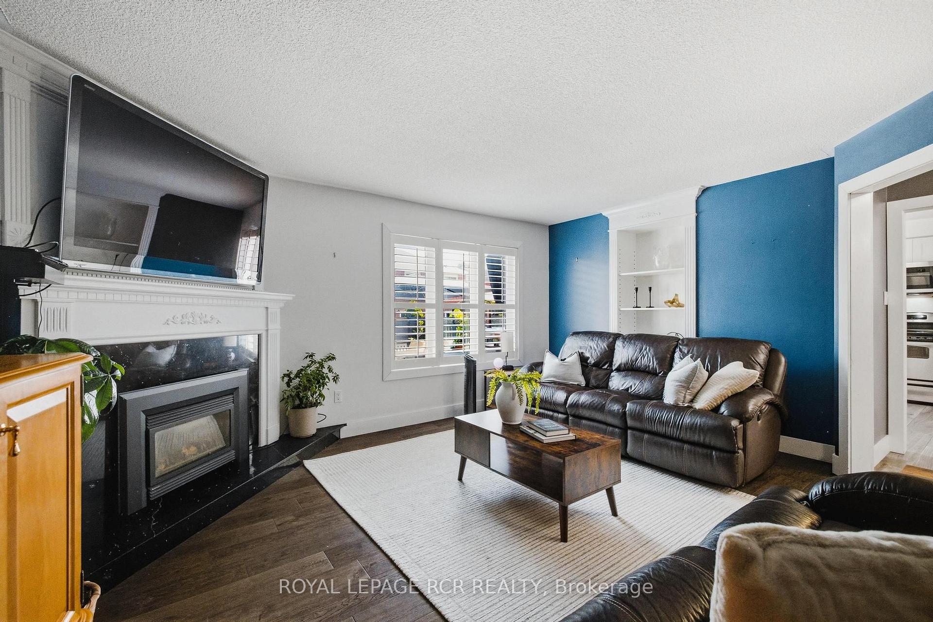 Photo 13 of 194 Andy Crescent, Vaughan, Elder Mills — HOMEH