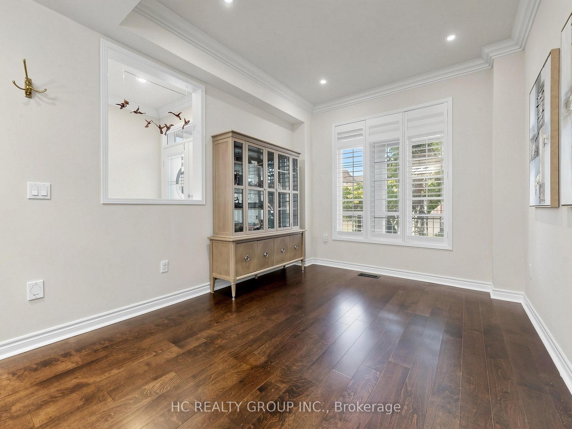Photo 5 of 232 Stonebridge Drive, Markham, Berczy — HOMEH