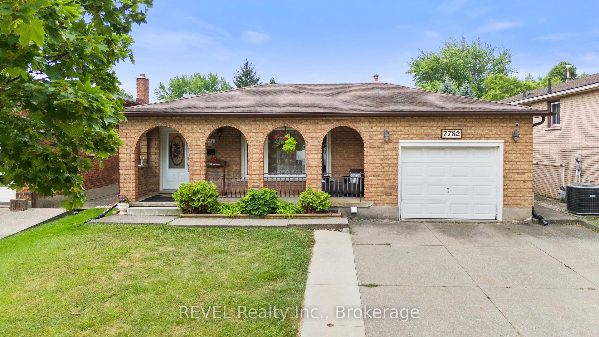 Photo 1 of 7782 Badger Road, Niagara Falls, West Wood — HOMEH