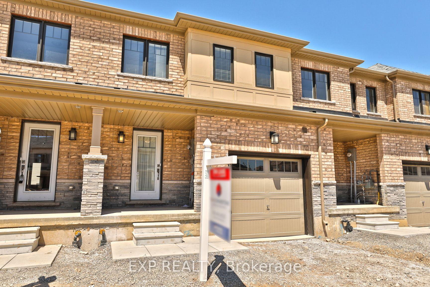 Photo 2 of 7 Pagebrook Crescent, Hamilton, Stoney Creek — HOMEH