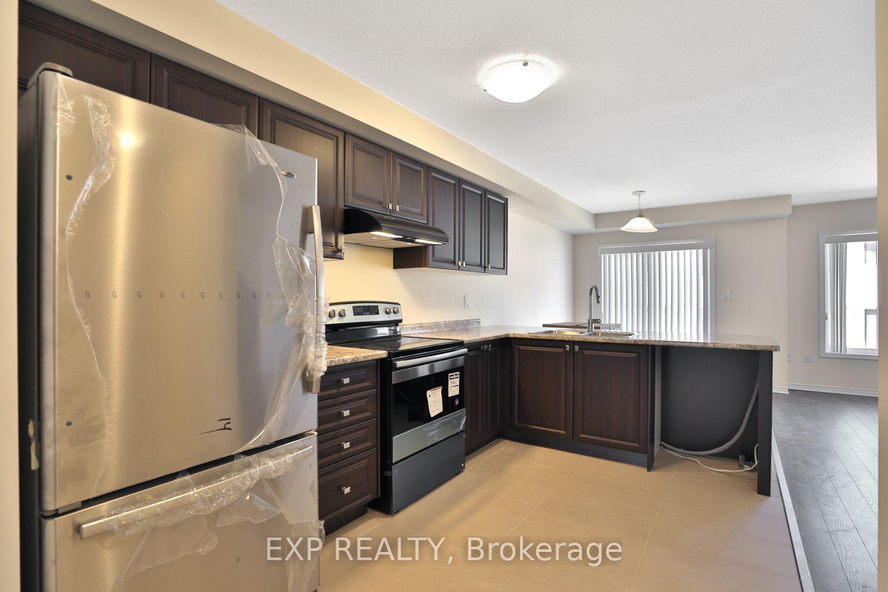 Photo 11 of 7 Pagebrook Crescent, Hamilton, Stoney Creek — HOMEH