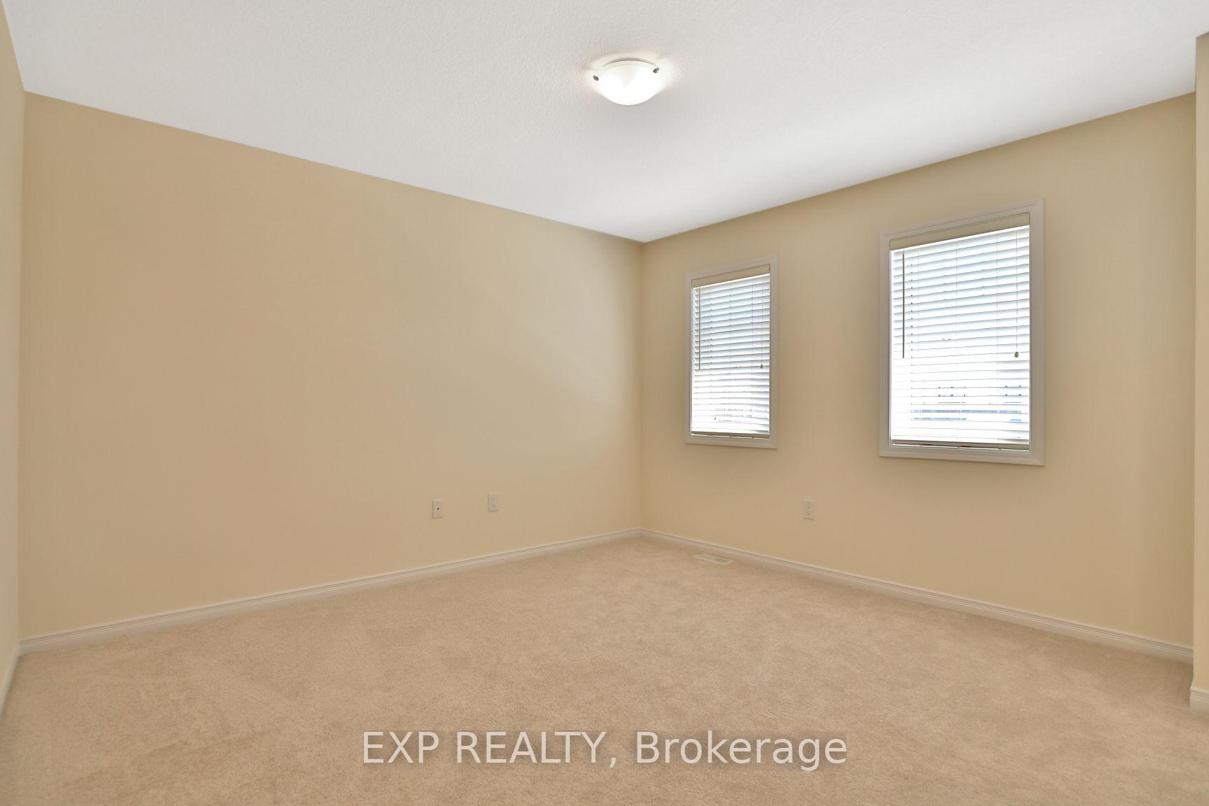 Photo 14 of 7 Pagebrook Crescent, Hamilton, Stoney Creek — HOMEH
