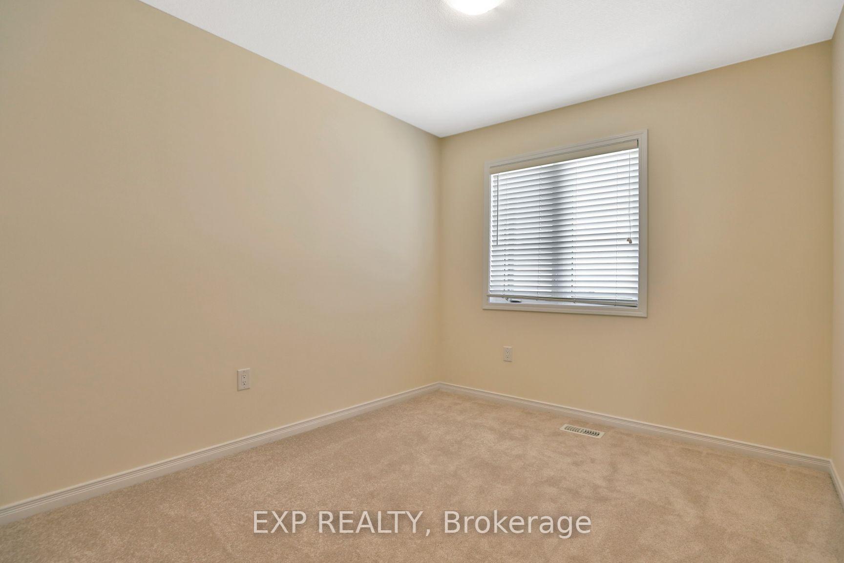 Photo 18 of 7 Pagebrook Crescent, Hamilton, Stoney Creek — HOMEH