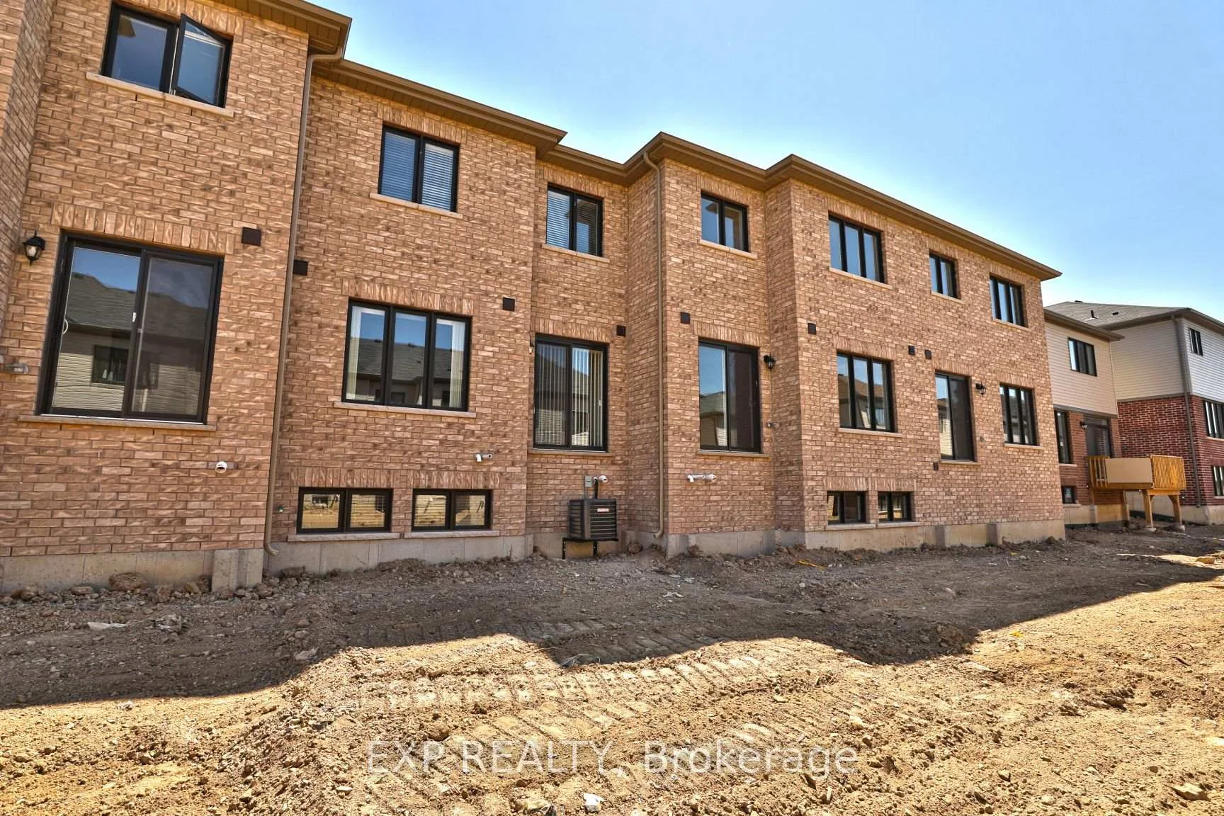 Photo 24 of 7 Pagebrook Crescent, Hamilton, Stoney Creek — HOMEH