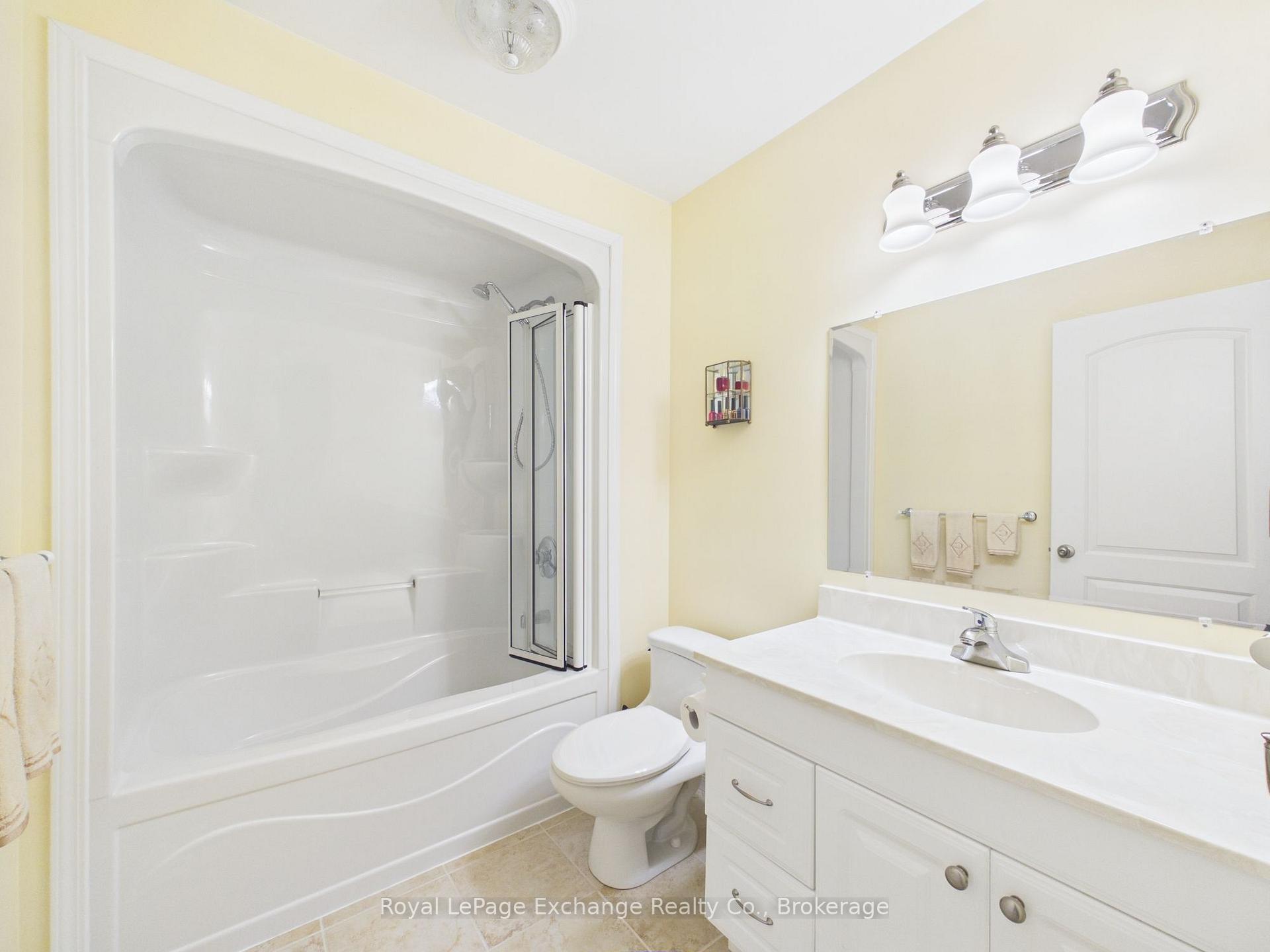 Photo 15 of 651 Pipers Court, Kincardine — HOMEH