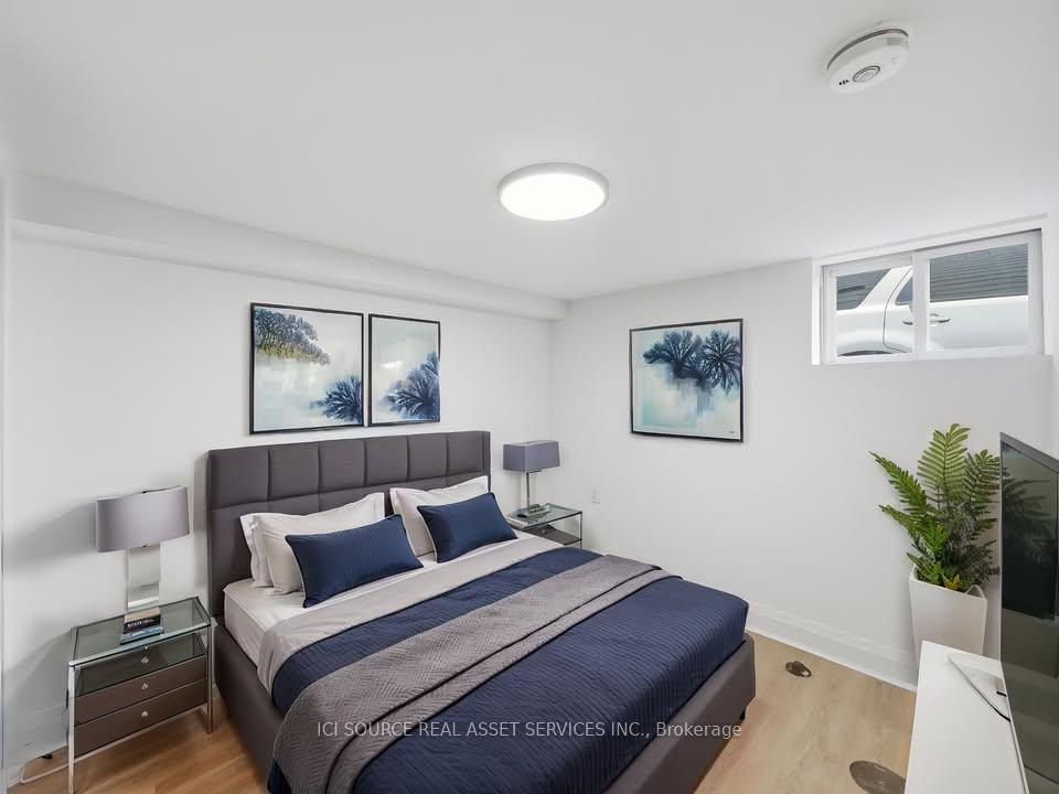 Photo 11 of Unit 1, 647 Limeridge Road E, Hamilton, Thorner — HOMEH