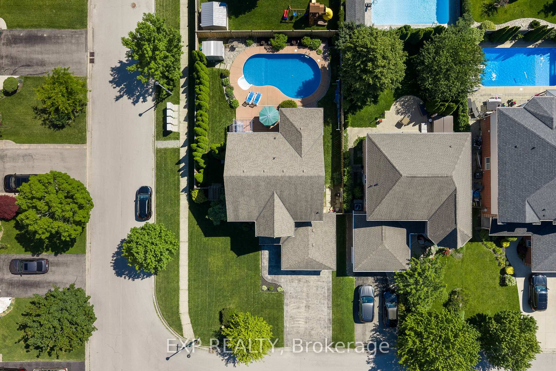 Photo 5 of 57 Goodman Crescent, St. Catharines, Rykert/Vansickle — HOMEH
