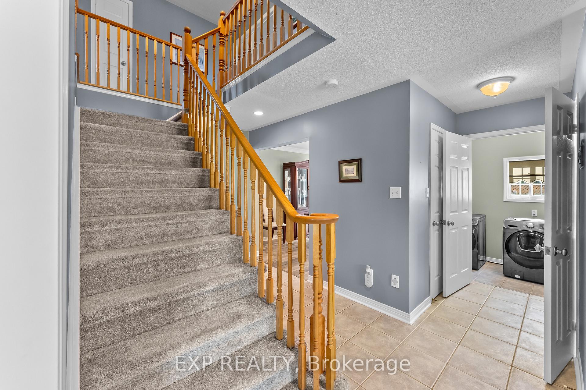 Photo 19 of 57 Goodman Crescent, St. Catharines, Rykert/Vansickle — HOMEH