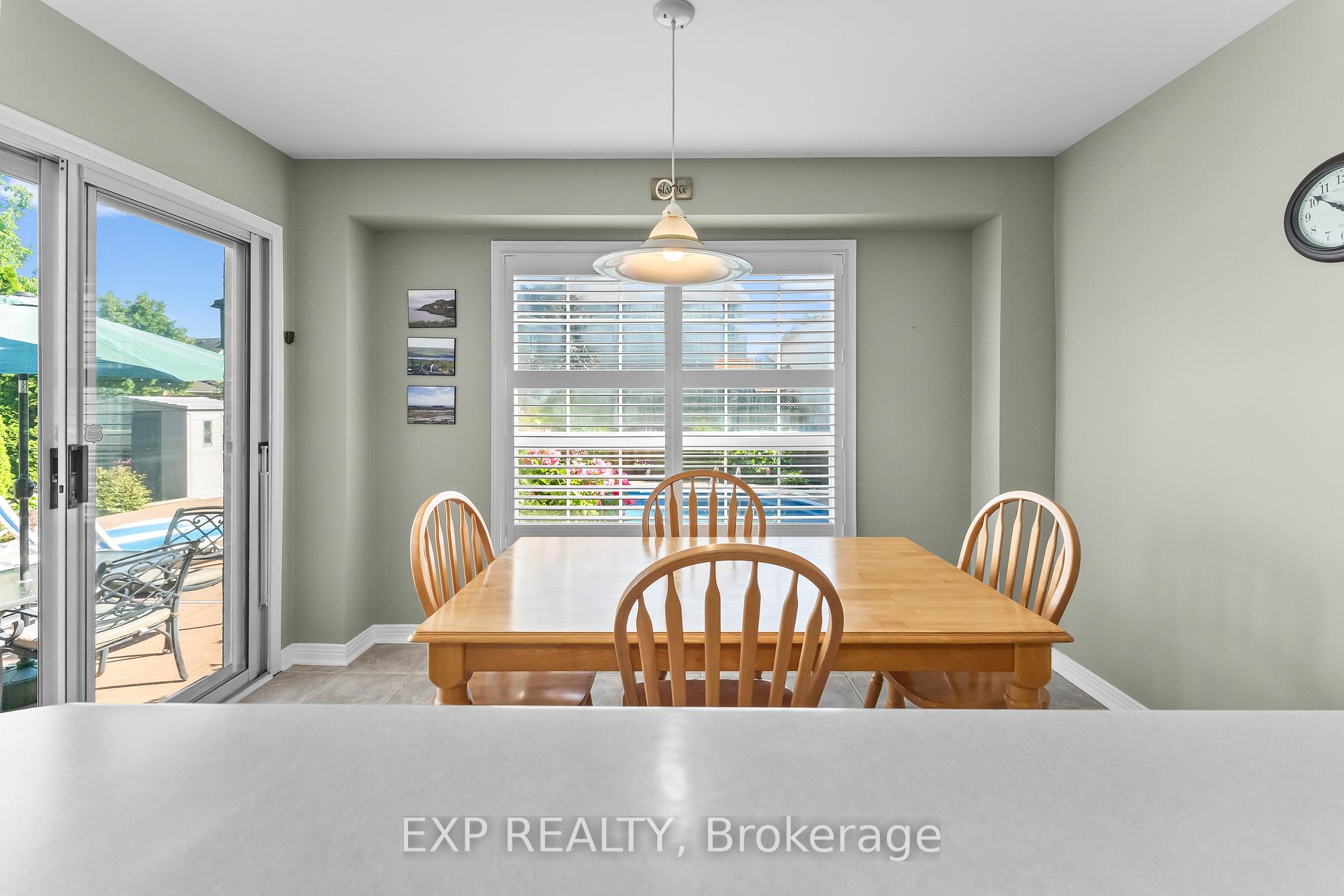 Photo 24 of 57 Goodman Crescent, St. Catharines, Rykert/Vansickle — HOMEH