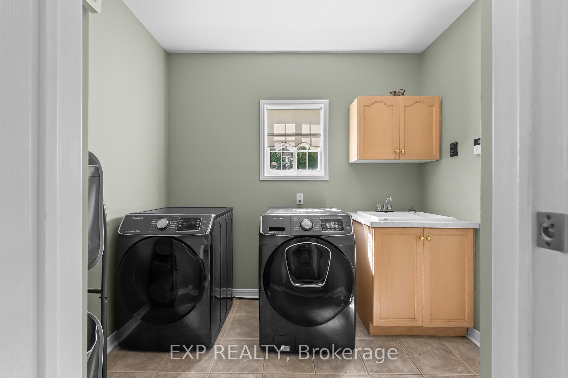 Photo 27 of 57 Goodman Crescent, St. Catharines, Rykert/Vansickle — HOMEH