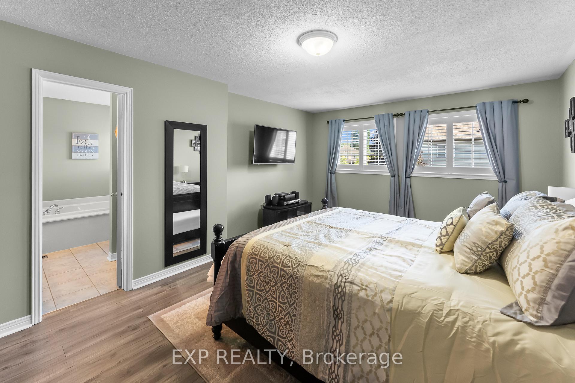 Photo 29 of 57 Goodman Crescent, St. Catharines, Rykert/Vansickle — HOMEH