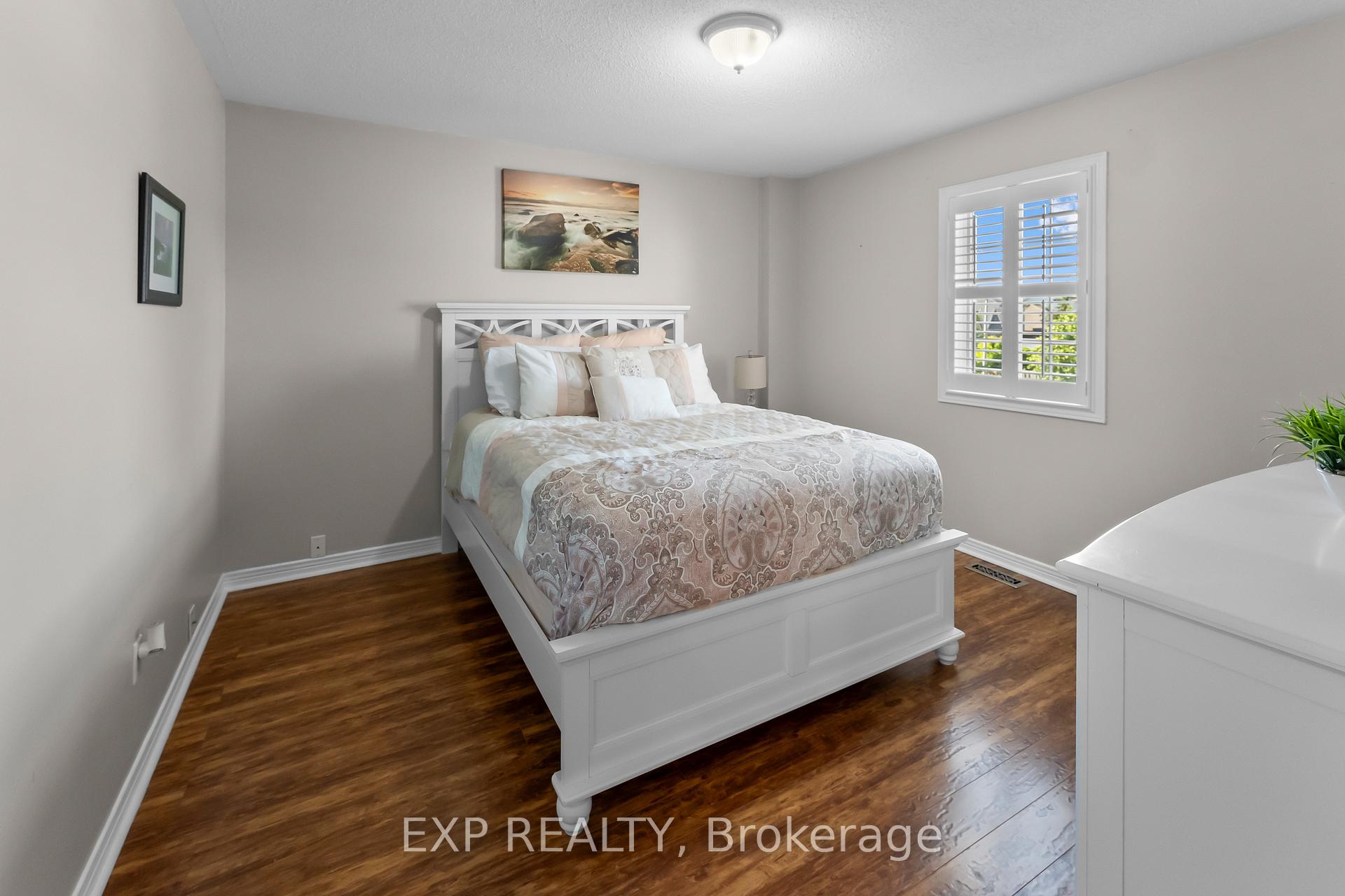 Photo 34 of 57 Goodman Crescent, St. Catharines, Rykert/Vansickle — HOMEH