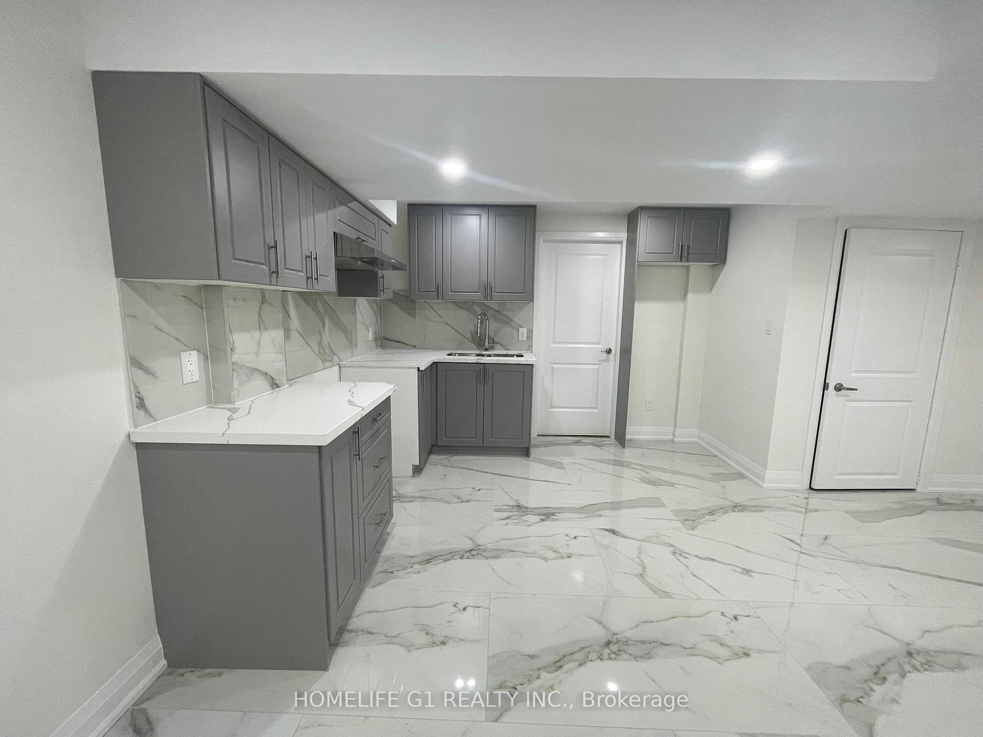 Photo 3 of 65 Lola Crescent, Brampton, Northwest Brampton — HOMEH