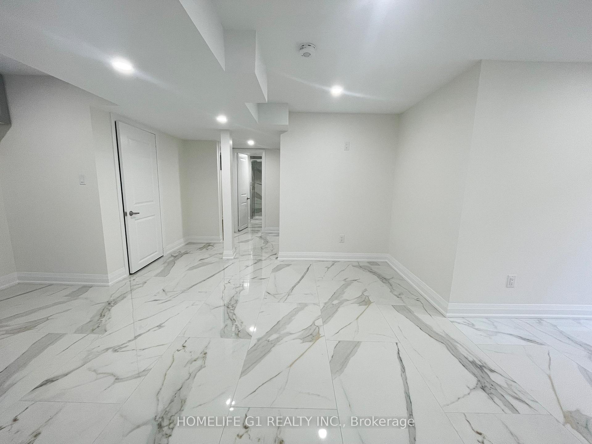 Photo 6 of 65 Lola Crescent, Brampton, Northwest Brampton — HOMEH
