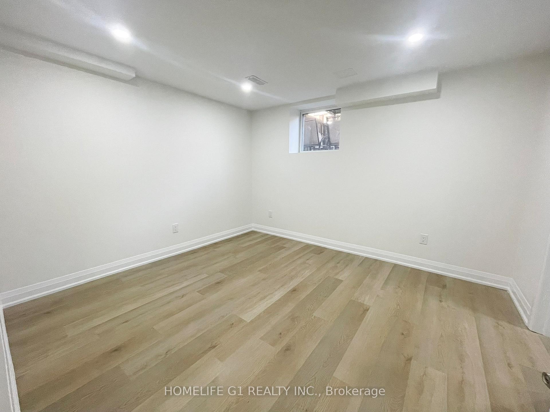 Photo 9 of 65 Lola Crescent, Brampton, Northwest Brampton — HOMEH