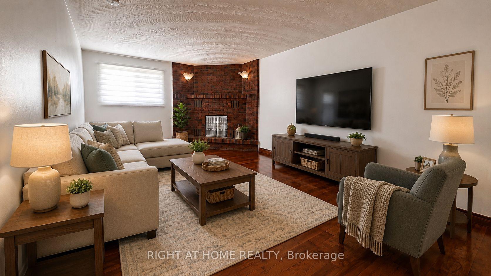Photo 9 of Unit UPPER, 39 Lisgar Court, Hamilton, Lisgar — HOMEH
