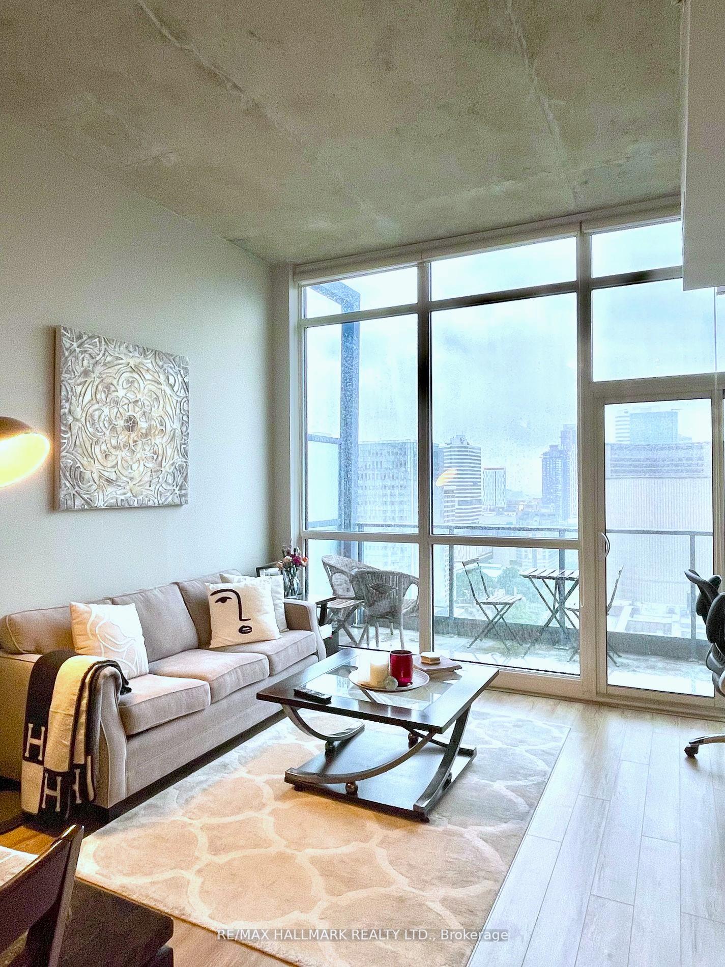 Photo 2 of Unit 2507, 210 Simcoe Street, Toronto, Kensington-Chinatown — HOMEH
