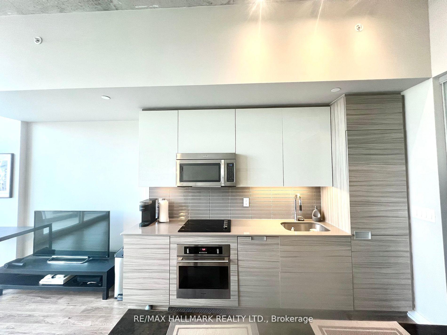 Photo 4 of Unit 2507, 210 Simcoe Street, Toronto, Kensington-Chinatown — HOMEH