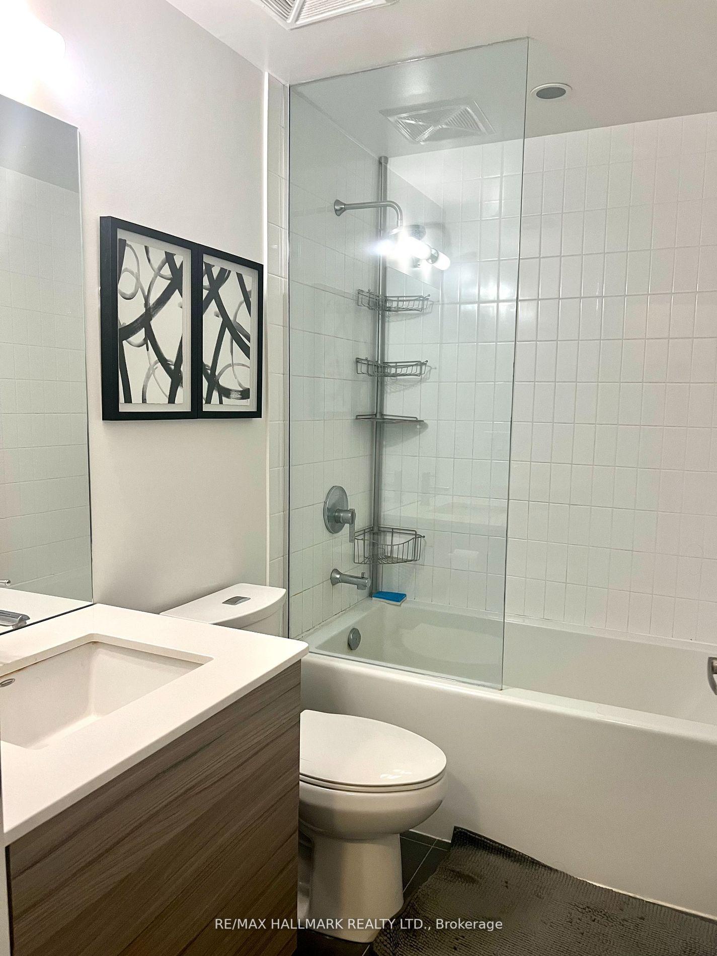 Photo 8 of Unit 2507, 210 Simcoe Street, Toronto, Kensington-Chinatown — HOMEH