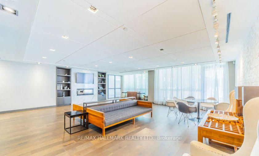 Photo 13 of Unit 2507, 210 Simcoe Street, Toronto, Kensington-Chinatown — HOMEH