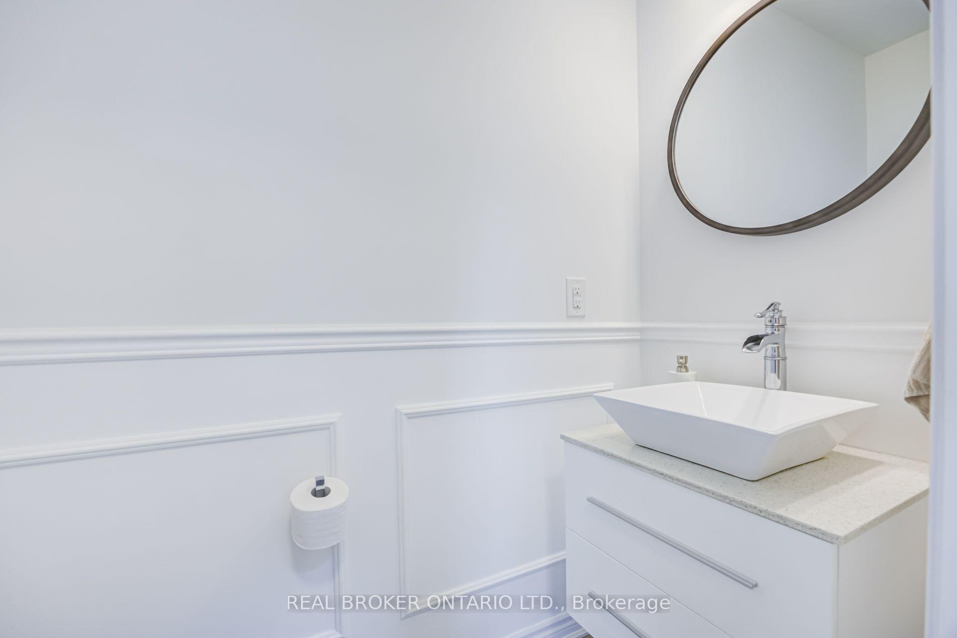 Photo 5 of 1178 Duignan Crescent, Milton, Ford — HOMEH