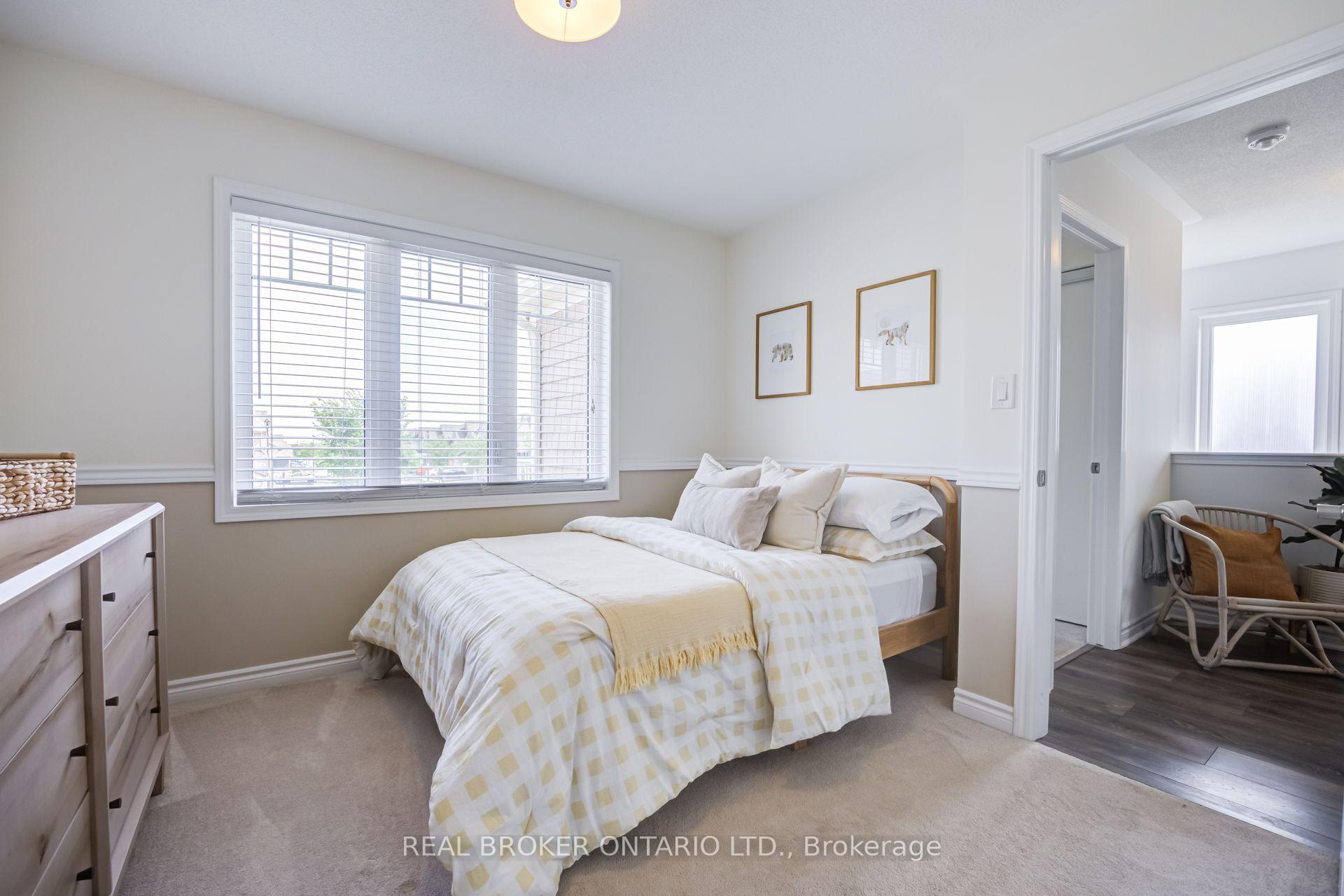 Photo 22 of 1178 Duignan Crescent, Milton, Ford — HOMEH
