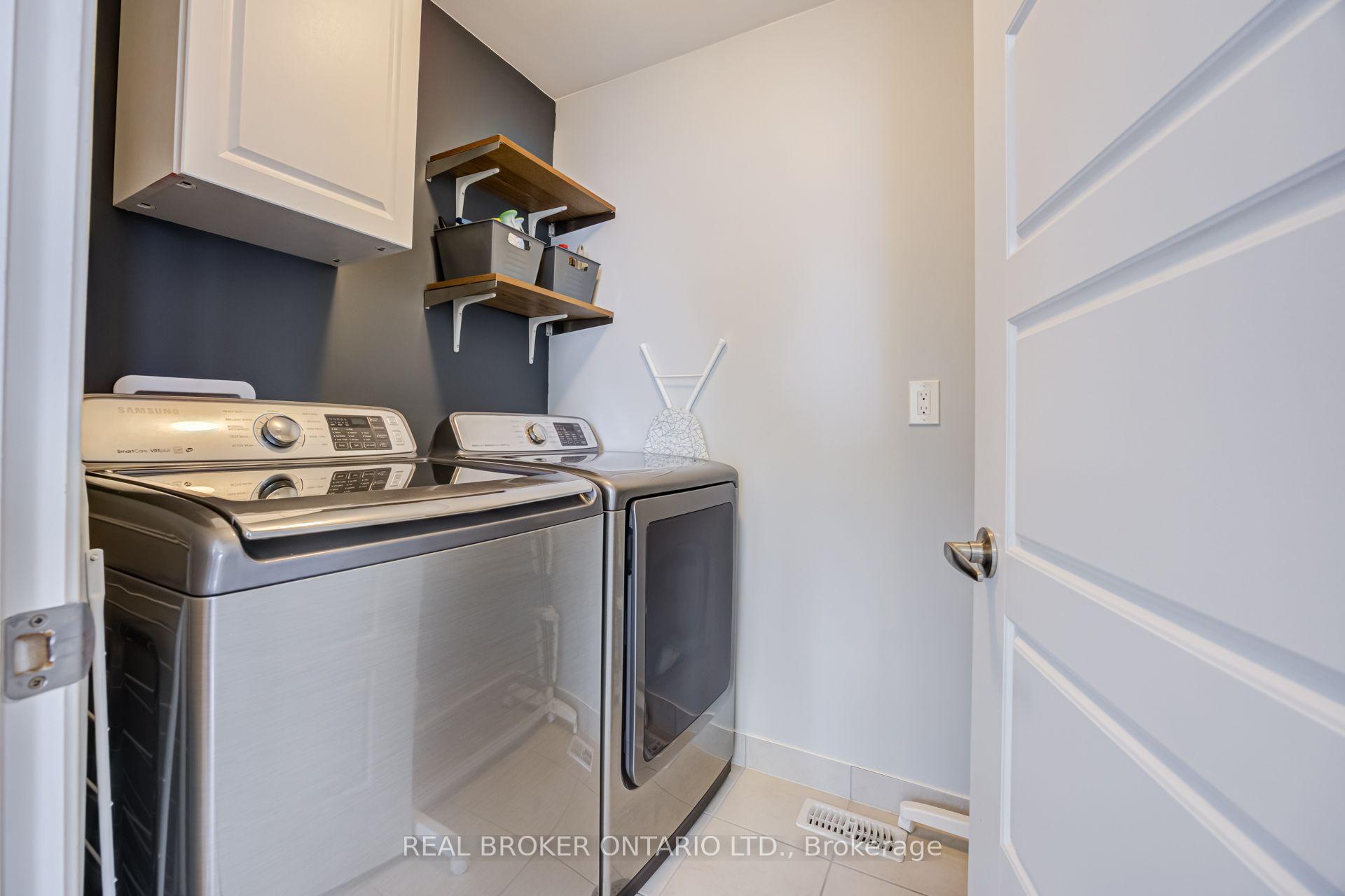 Photo 23 of 1178 Duignan Crescent, Milton, Ford — HOMEH