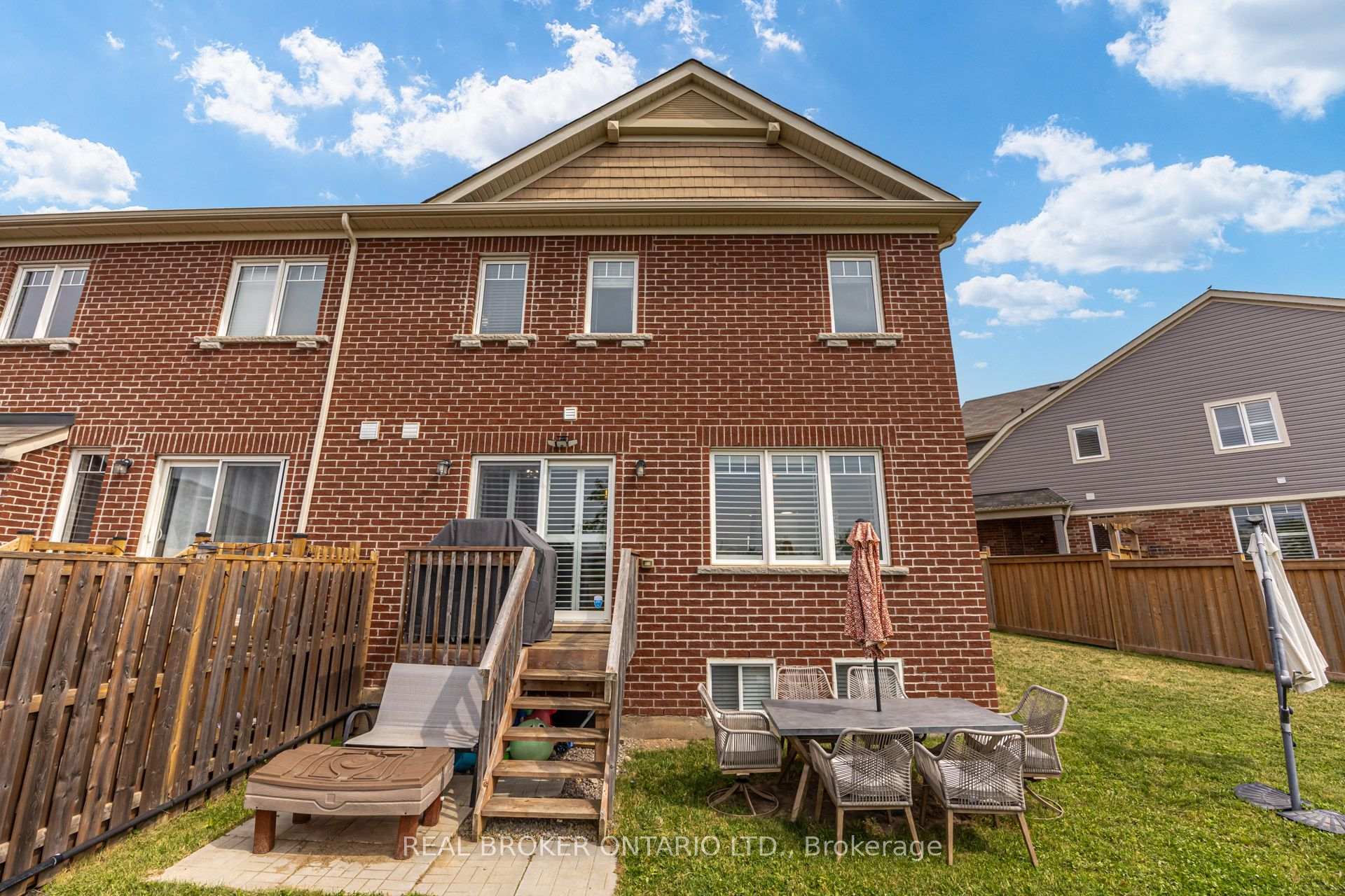 Photo 31 of 1178 Duignan Crescent, Milton, Ford — HOMEH