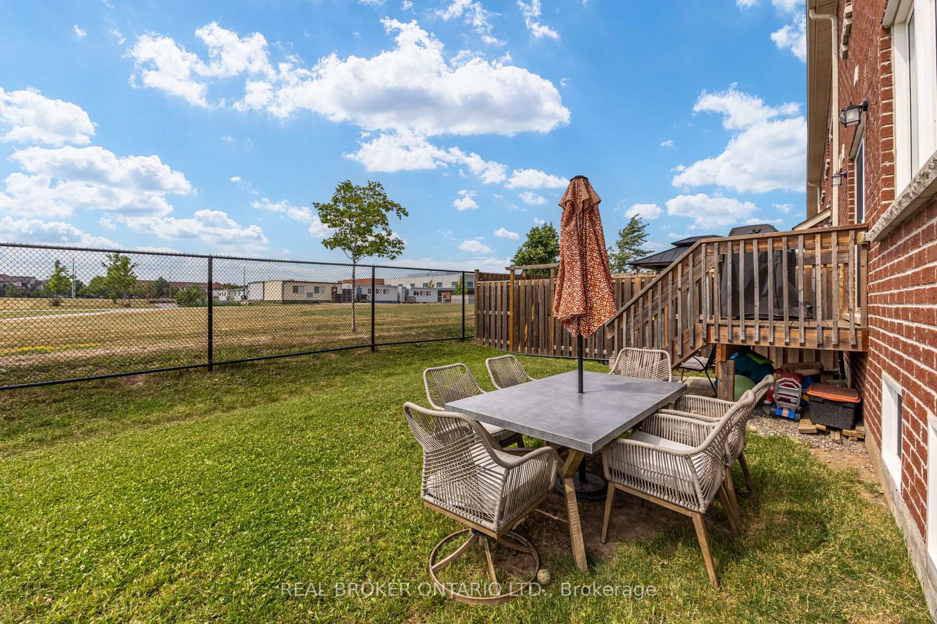 Photo 33 of 1178 Duignan Crescent, Milton, Ford — HOMEH