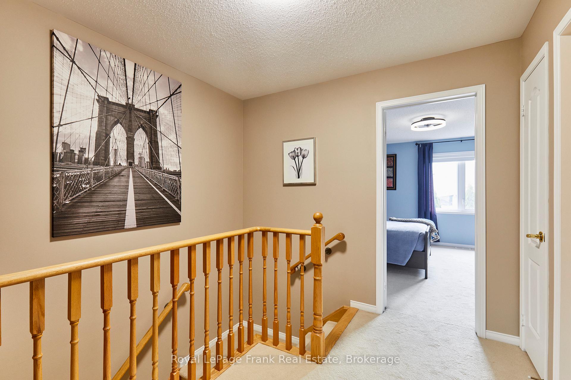 Photo 22 of 10 Lander Crescent, Clarington, Bowmanville — HOMEH