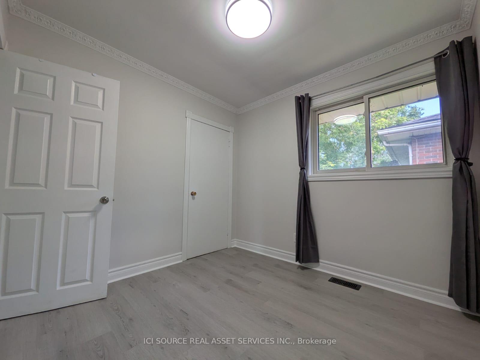 Photo 5 of Unit A - Upper, 21 Parkdale Drive, Belleville, Belleville Ward — HOMEH