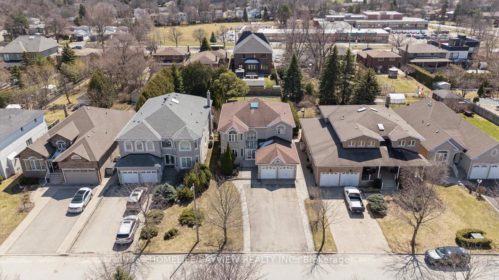 Photo 3 of 11 Sorrento Drive, Richmond Hill, North Richvale — HOMEH