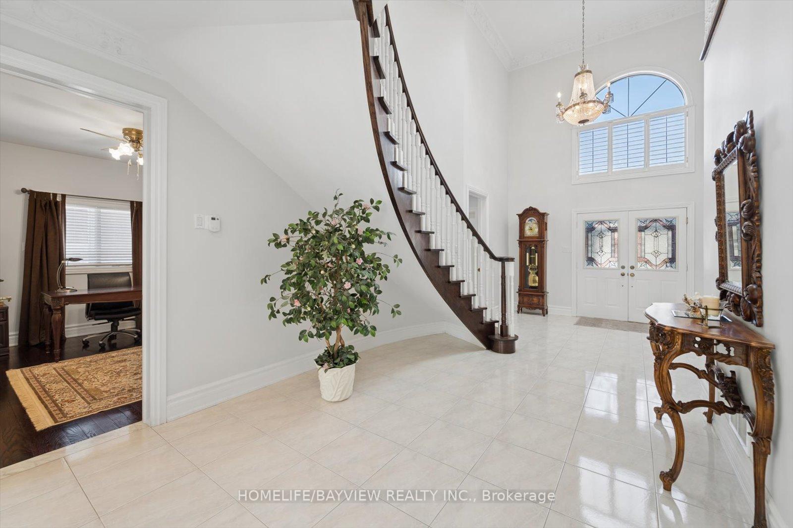 Photo 7 of 11 Sorrento Drive, Richmond Hill, North Richvale — HOMEH