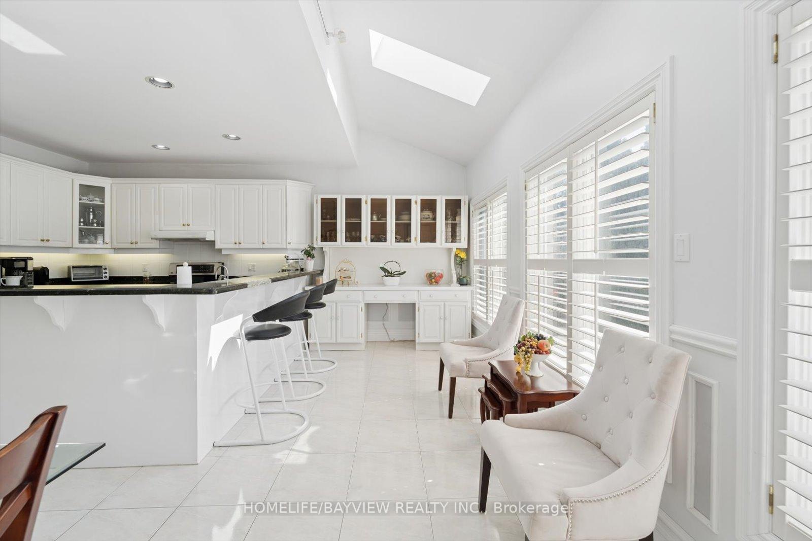 Photo 19 of 11 Sorrento Drive, Richmond Hill, North Richvale — HOMEH