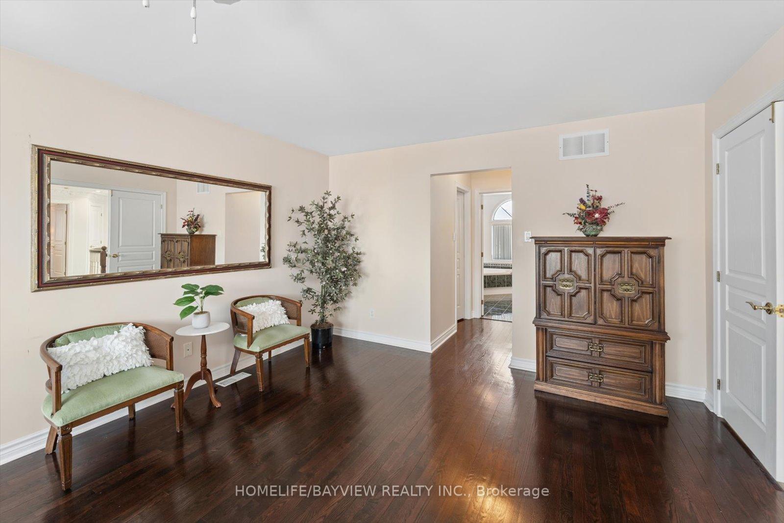 Photo 29 of 11 Sorrento Drive, Richmond Hill, North Richvale — HOMEH