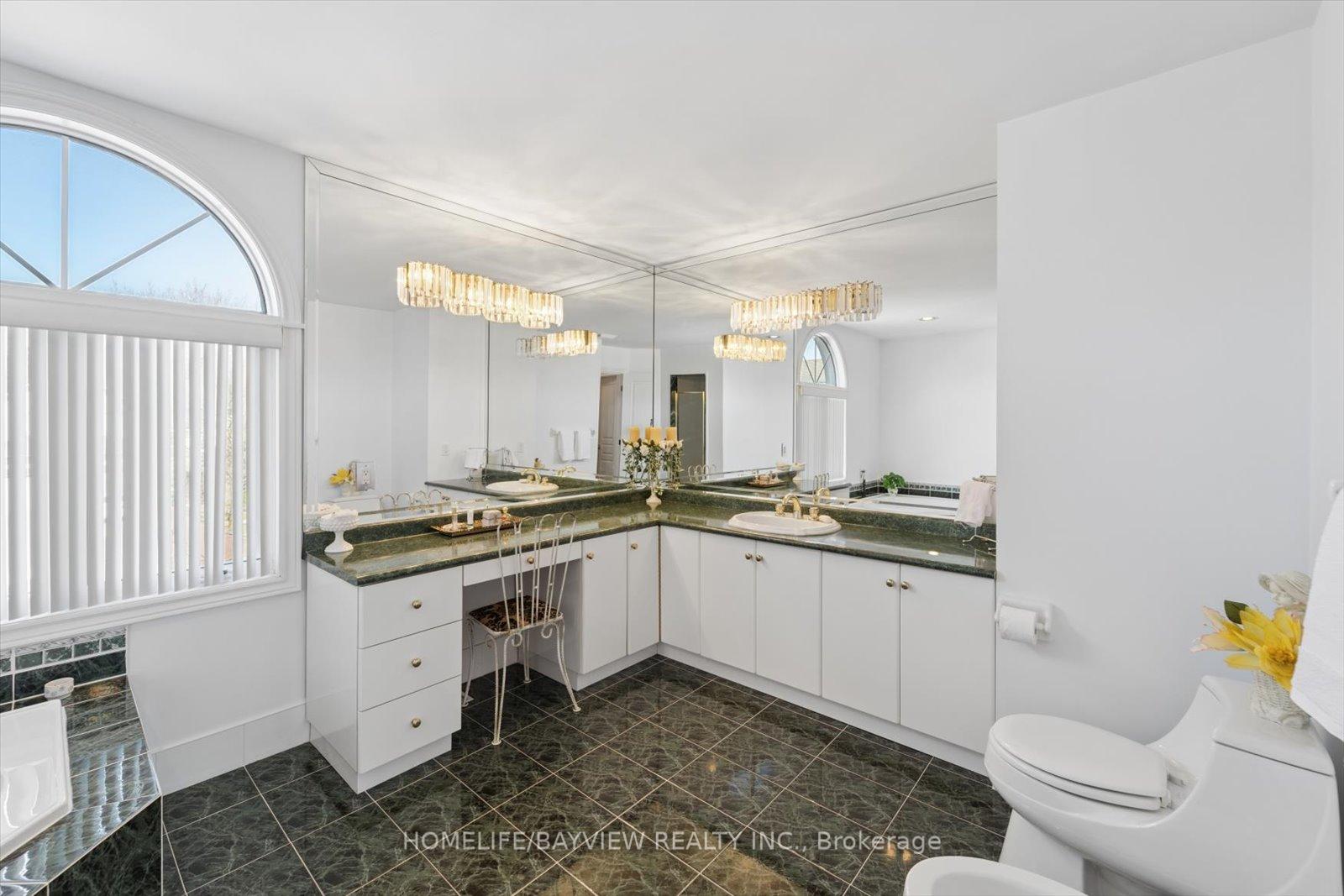 Photo 30 of 11 Sorrento Drive, Richmond Hill, North Richvale — HOMEH