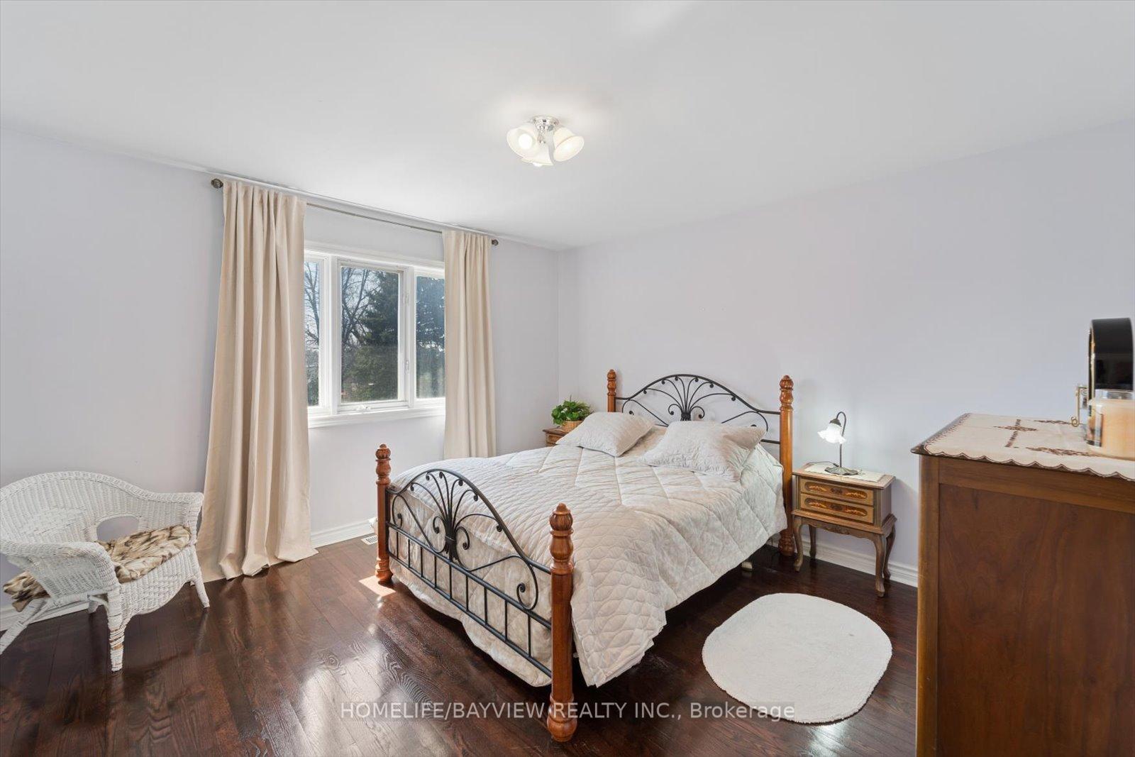 Photo 32 of 11 Sorrento Drive, Richmond Hill, North Richvale — HOMEH