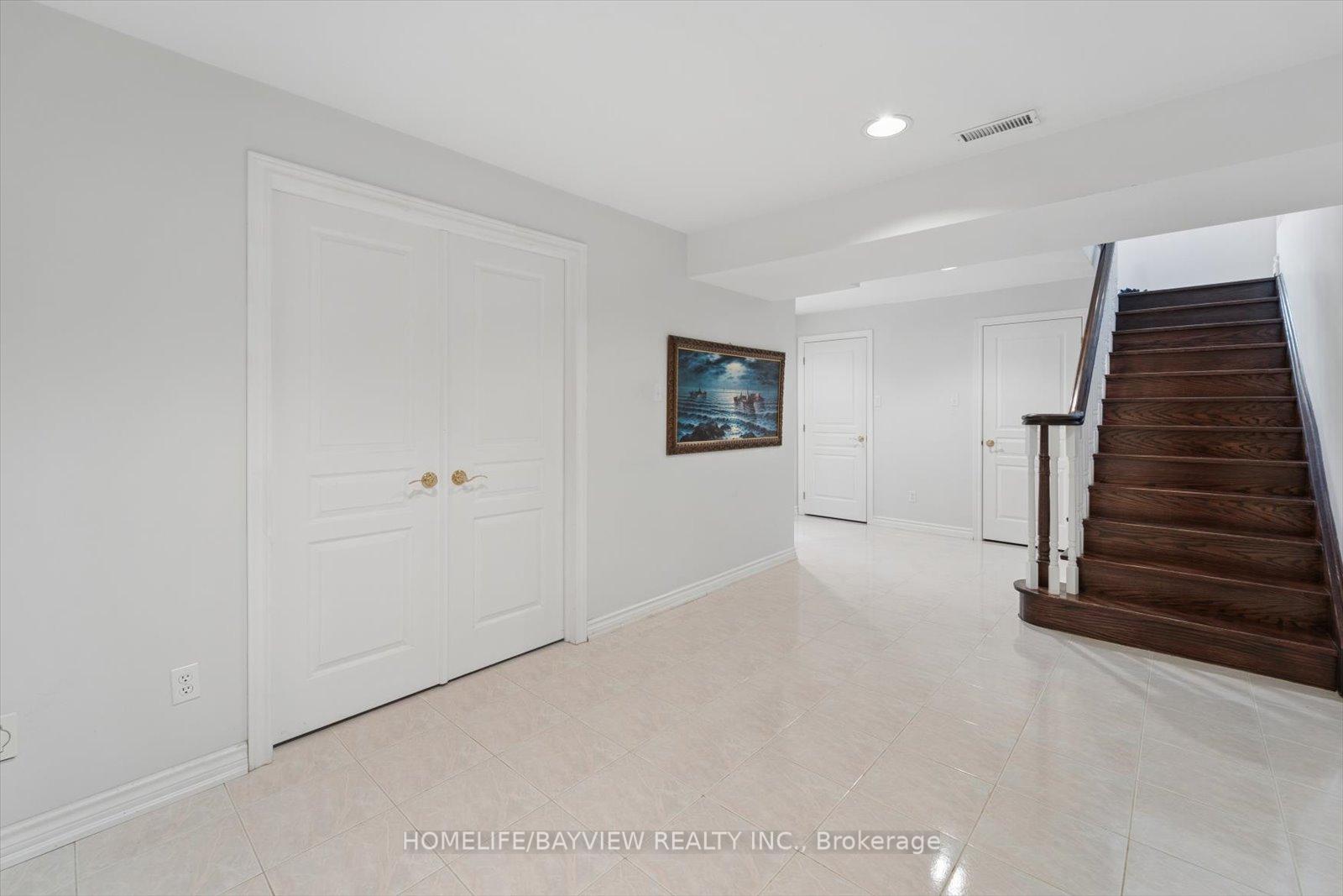 Photo 38 of 11 Sorrento Drive, Richmond Hill, North Richvale — HOMEH