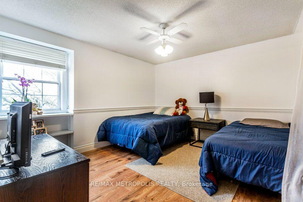 Photo 19 of 269 Burnett Avenue, Cambridge, Sheldon-Conestoga — HOMEH
